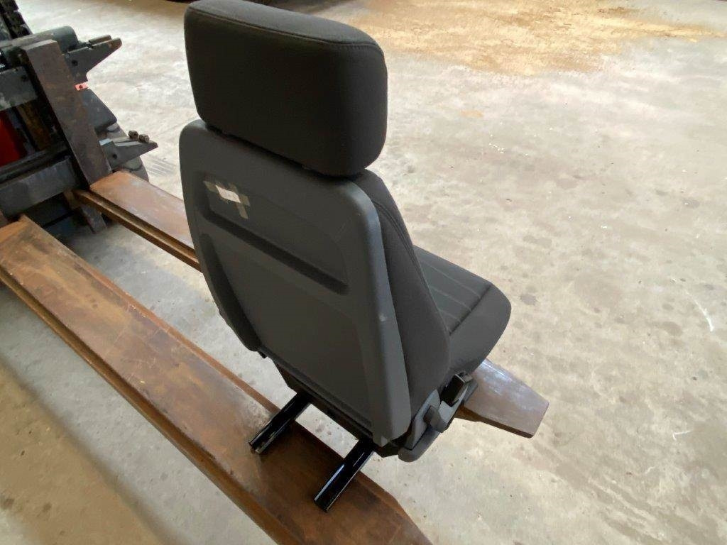 Scania Passagersæde u-luft - Cab for Truck: picture 4 Scania Passagersæde u-luft - Cab for Truck: picture 4