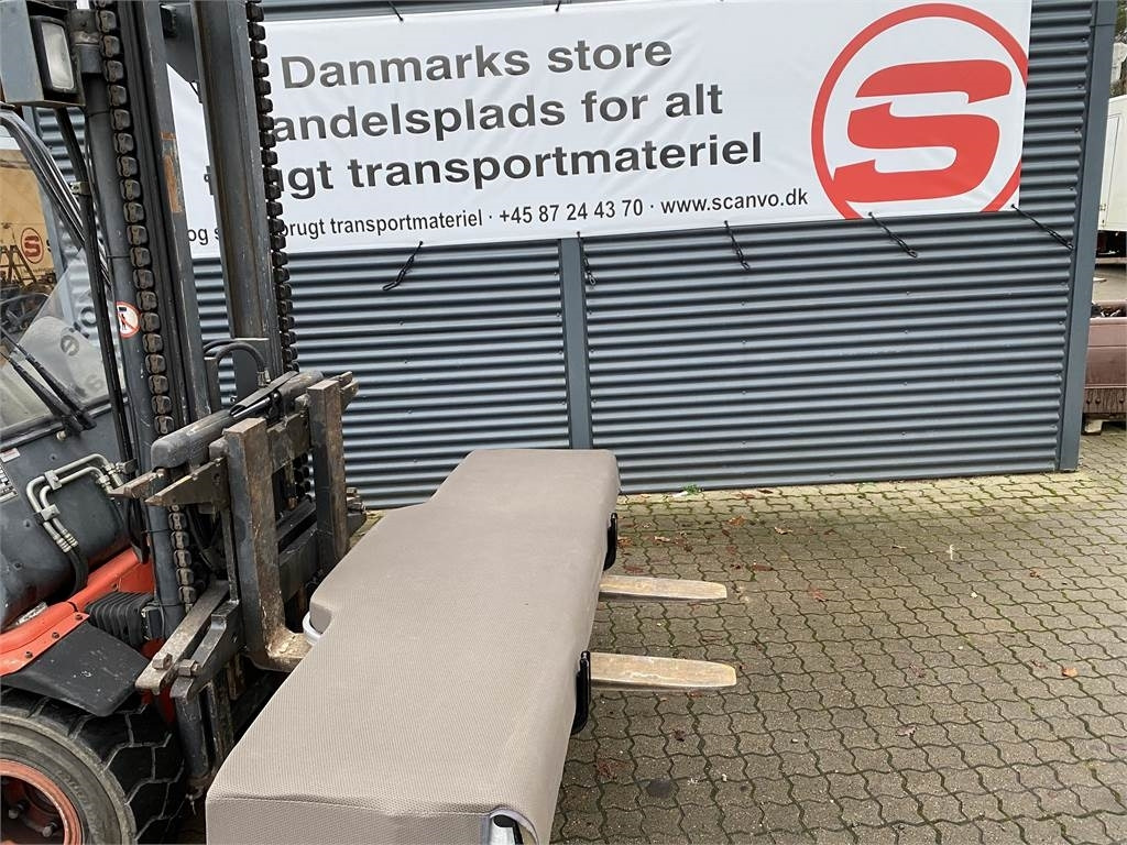 Scania Underkøje (L 2020 x B 580mm) - Cab for Truck: picture 1 Scania Underkøje (L 2020 x B 580mm) - Cab for Truck: picture 1