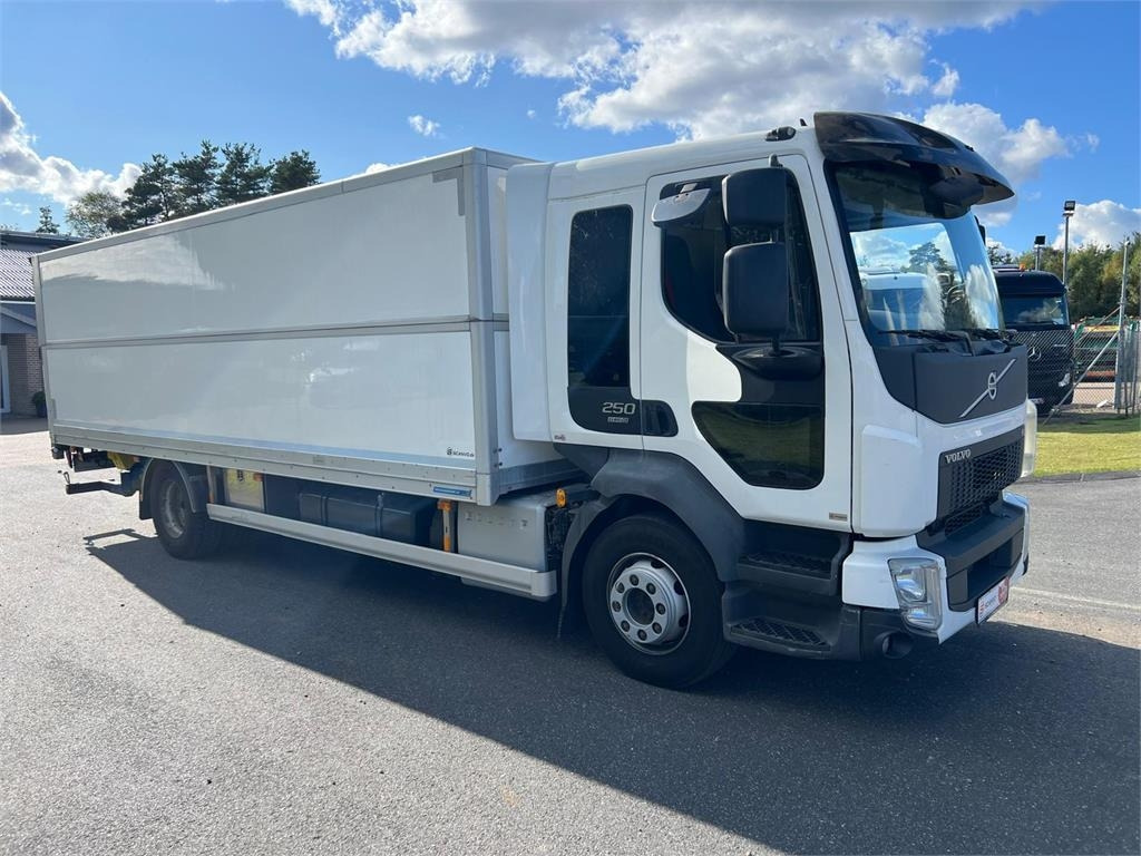 Volvo FL 250 16 ton - Box truck: picture 3 Volvo FL 250 16 ton - Box truck: picture 3