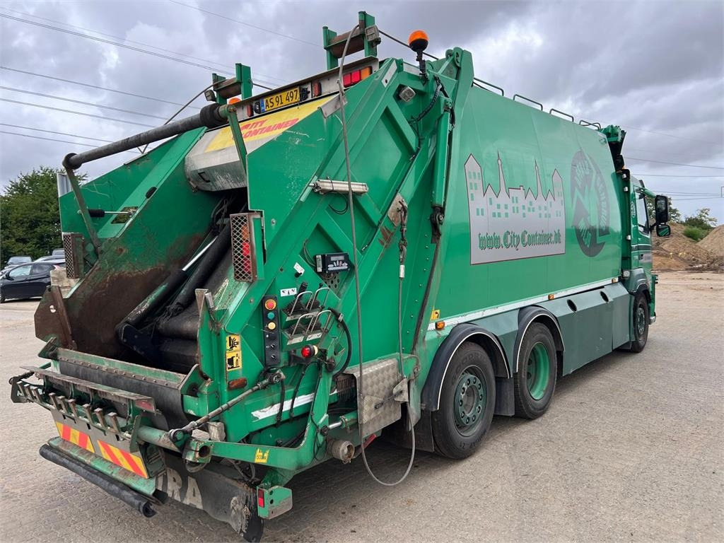 Volvo FM330 - NTM KGH-HB 20,8m3 - Garbage truck: picture 3 Volvo FM330 - NTM KGH-HB 20,8m3 - Garbage truck: picture 3