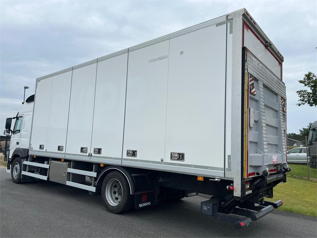Volvo FM330 Sideåbning - Box truck: picture 4 Volvo FM330 Sideåbning - Box truck: picture 4