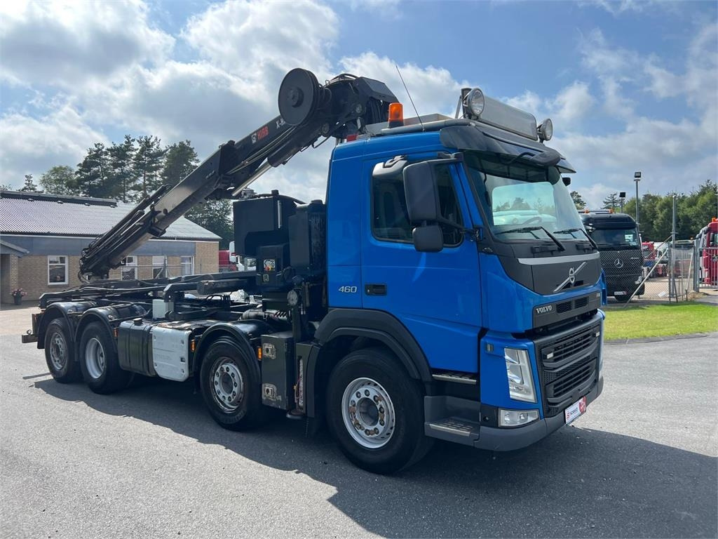 Volvo FM460 - Hiab 302EP 5 kran - Skip loader truck: picture 2 Volvo FM460 - Hiab 302EP 5 kran - Skip loader truck: picture 2