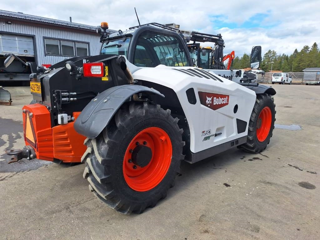 Bobcat MYYTY! SOLD! TL30.70 AGRI - Telescopic handler: picture 4 Bobcat MYYTY! SOLD! TL30.70 AGRI - Telescopic handler: picture 4