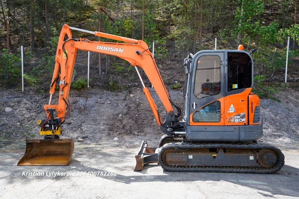 Doosan DX60R ENGCONILLA - Mini excavator: picture 1 Doosan DX60R ENGCONILLA - Mini excavator: picture 1