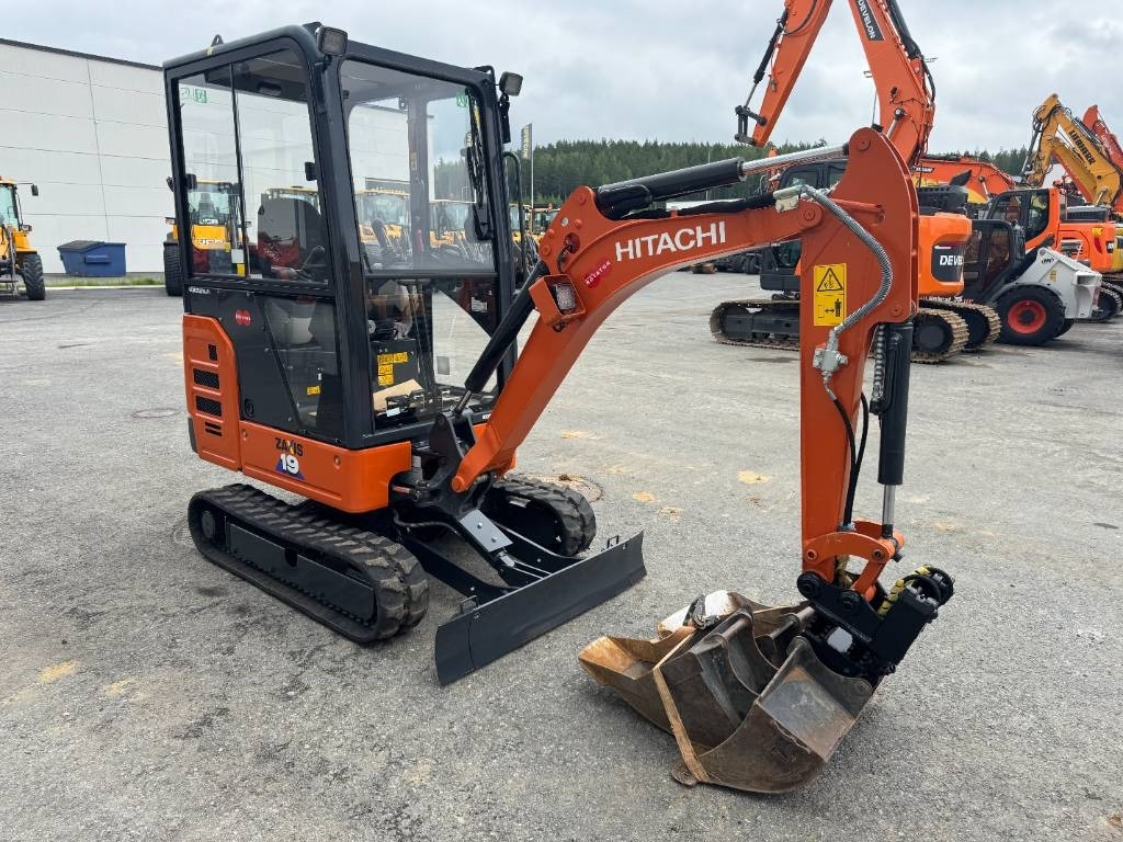 Hitachi ZX 19-6 CR  leasing Hitachi ZX 19-6 CR: picture 7