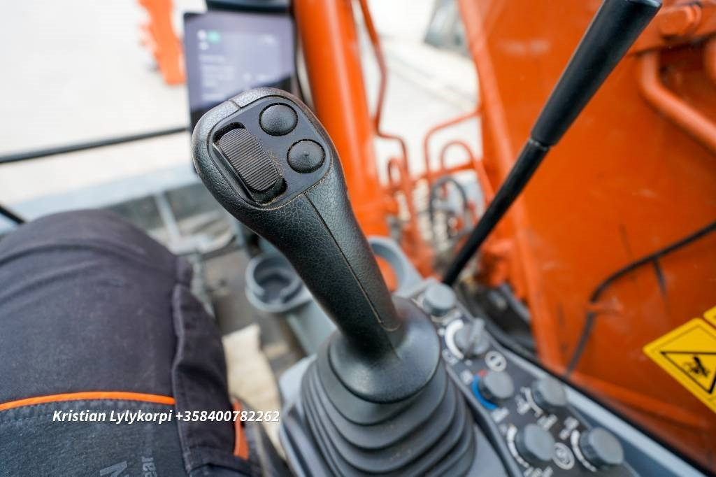 Crawler excavator Hitachi ZX130LCN-7 PUSKULEVY STAGE V: picture 24