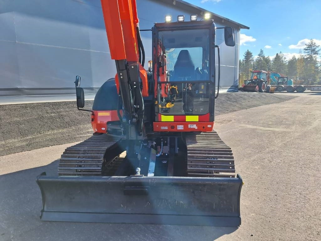 Kubota KX085-5 PYÖRITTÄJÄLLÄ, PIENET TUNNIT - Mini excavator: picture 3 Kubota KX085-5 PYÖRITTÄJÄLLÄ, PIENET TUNNIT - Mini excavator: picture 3