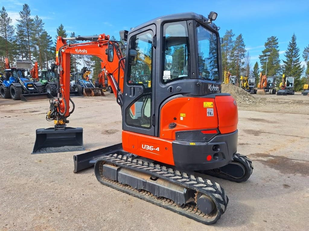 Kubota MYYTY! SOLD! U36-4 PYÖRITTÄJÄLLÄ - Mini excavator: picture 2 Kubota MYYTY! SOLD! U36-4 PYÖRITTÄJÄLLÄ - Mini excavator: picture 2