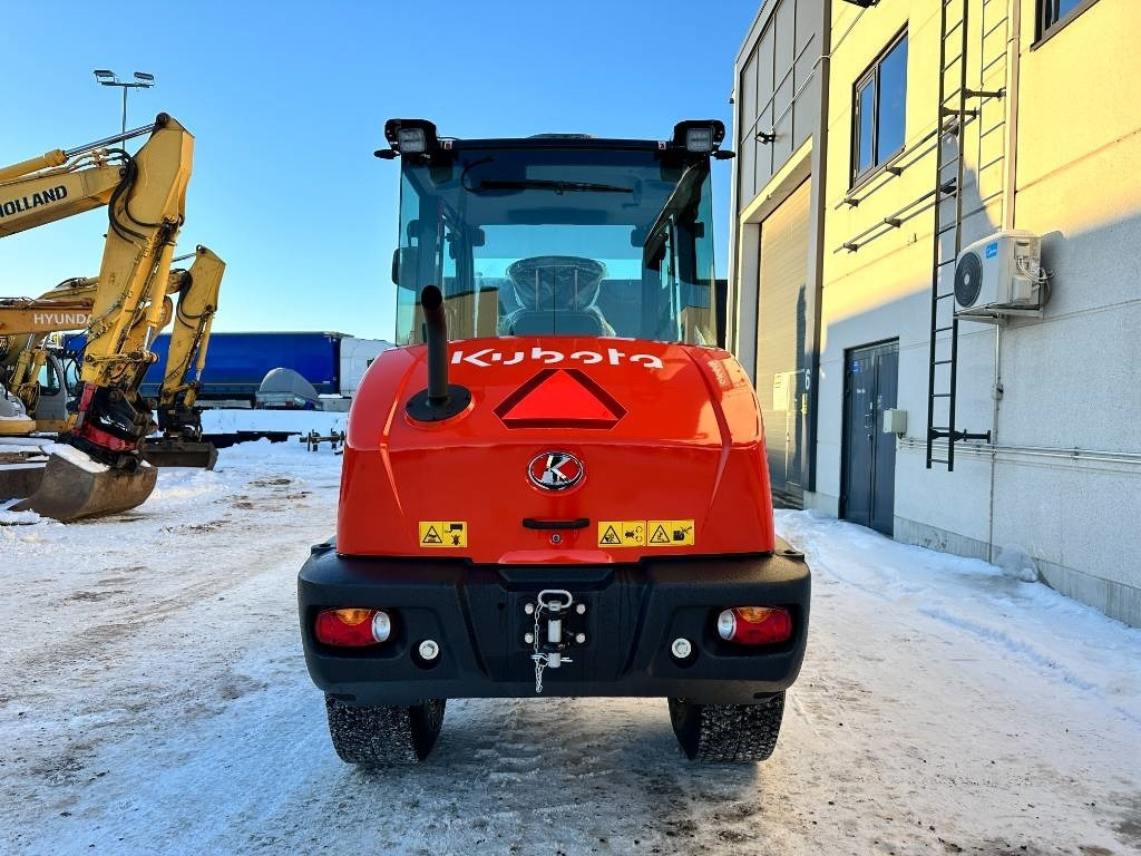 Kubota R090 Auravarustuksella uusi  - Wheel loader: picture 3 Kubota R090 Auravarustuksella uusi  - Wheel loader: picture 3