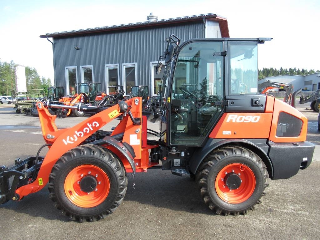 Kubota R090W UUTUUSMALLI - Wheel loader: picture 2 Kubota R090W UUTUUSMALLI - Wheel loader: picture 2