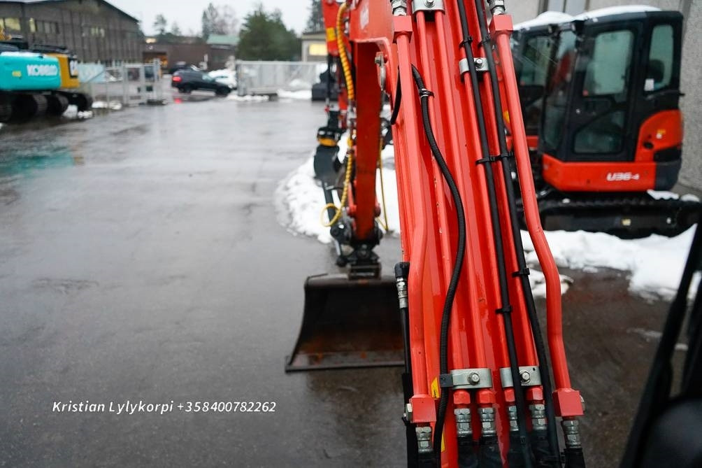 Mini excavator Kubota U48-4 kallistajalla: picture 18