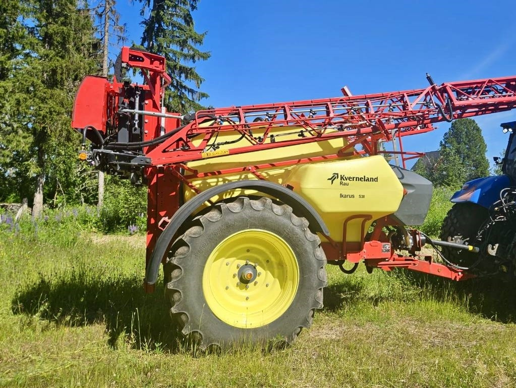 Kverneland Ikarus S38 - Trailed sprayer: picture 3 Kverneland Ikarus S38 - Trailed sprayer: picture 3