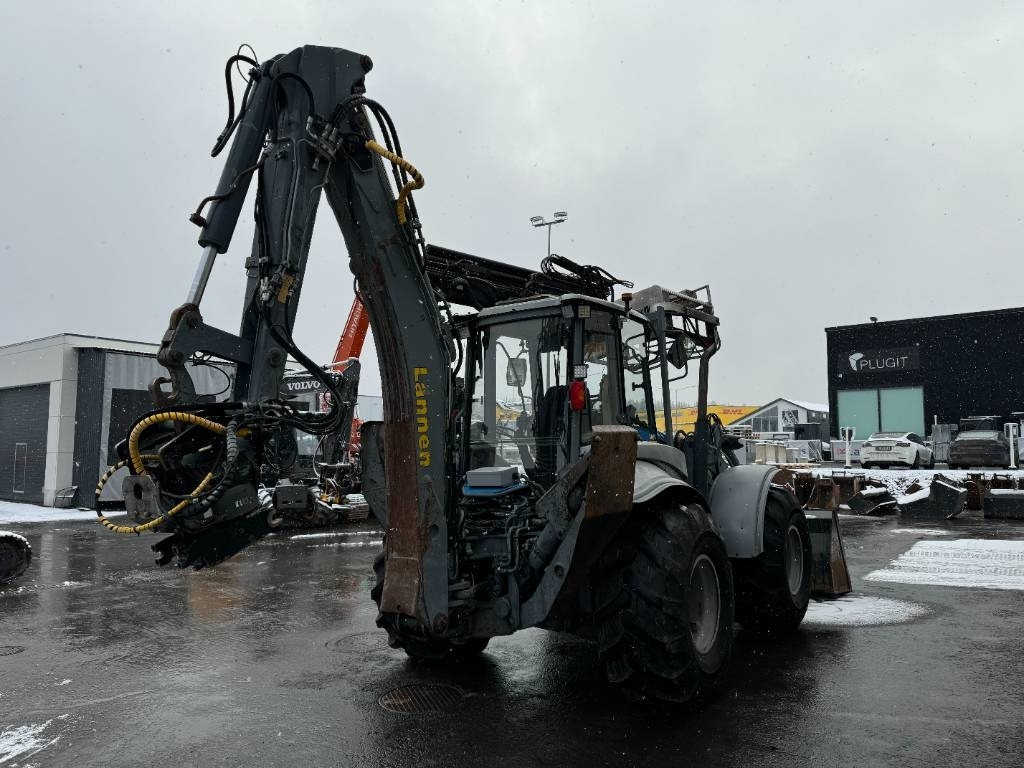 Lännen 8600E PYÖRITTÄJÄ, NOSTIN YM. - Backhoe loader: picture 5 Lännen 8600E PYÖRITTÄJÄ, NOSTIN YM. - Backhoe loader: picture 5