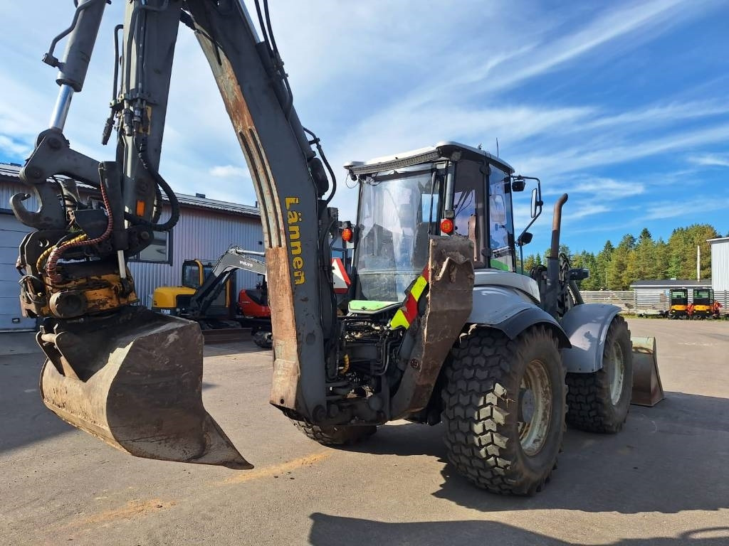 Lännen 8600E PYÖRITTÄJÄLLÄ - Backhoe loader: picture 4 Lännen 8600E PYÖRITTÄJÄLLÄ - Backhoe loader: picture 4