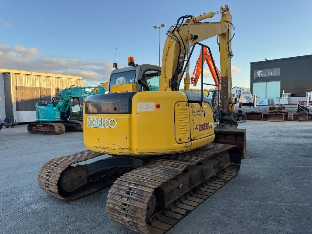 New Holland E 135 SR LC  - Crawler excavator: picture 5 New Holland E 135 SR LC  - Crawler excavator: picture 5
