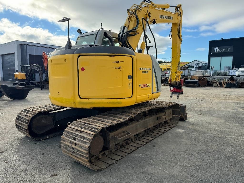 New Holland E135BSR-2 PYÖRITTÄJÄLLÄ - Crawler excavator: picture 4 New Holland E135BSR-2 PYÖRITTÄJÄLLÄ - Crawler excavator: picture 4