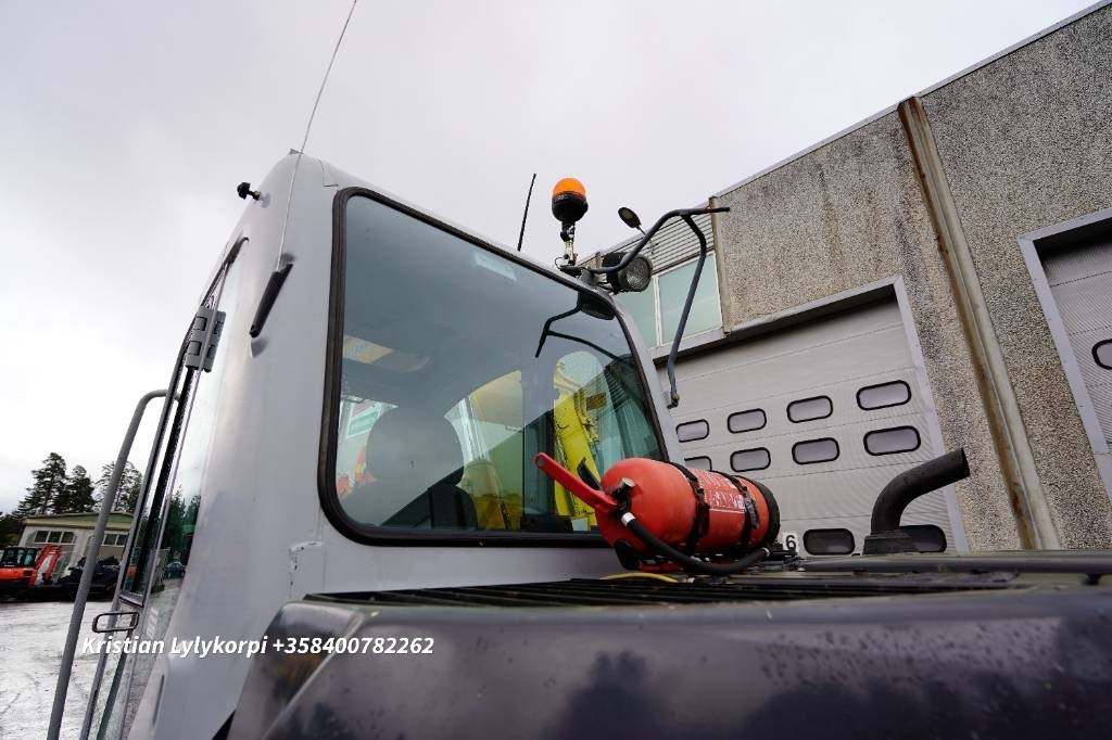 Mini excavator New Holland E70BSR ENGCON PIHDEILLÄ: picture 15