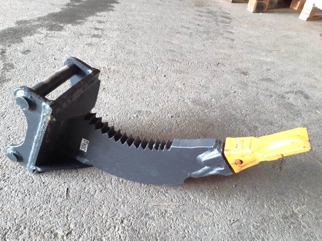 ROUTAPIIKKI LATVALA S30 - Ripper for Construction machinery: picture 2 ROUTAPIIKKI LATVALA S30 - Ripper for Construction machinery: picture 2