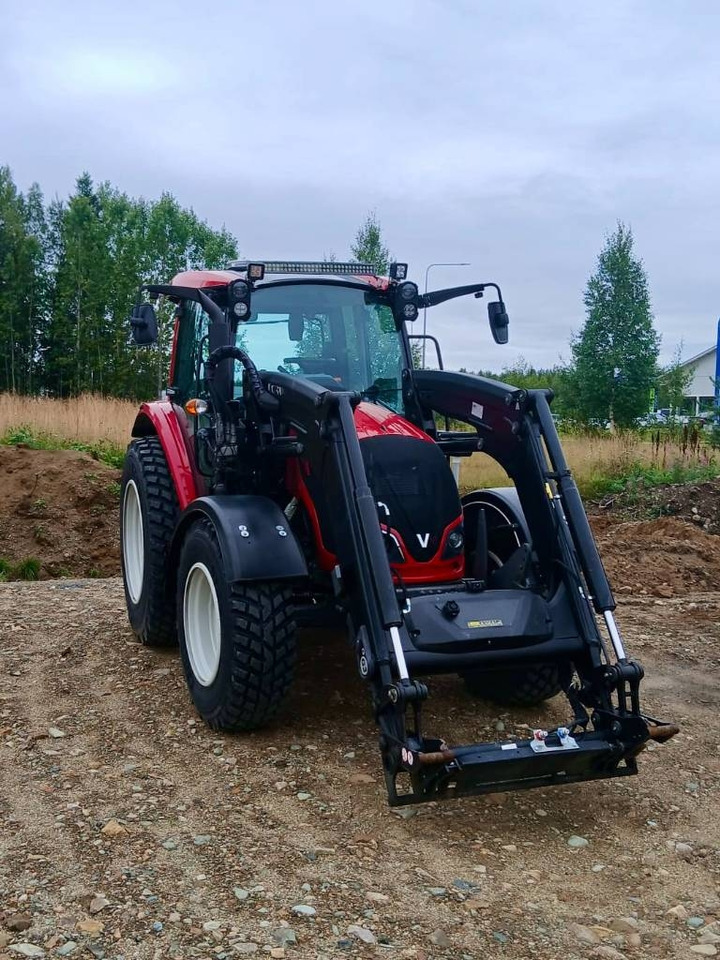 Valtra A94 KAUHA+LUMILINKO - Farm tractor: picture 1 Valtra A94 KAUHA+LUMILINKO - Farm tractor: picture 1