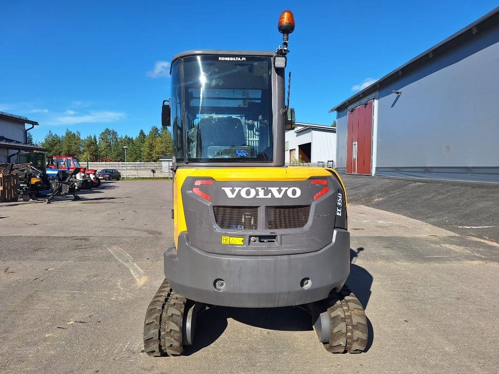 Volvo EC35D PYÖRITTÄJÄLLÄ - Mini excavator: picture 3 Volvo EC35D PYÖRITTÄJÄLLÄ - Mini excavator: picture 3
