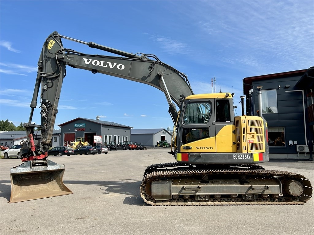 Volvo ECR235CL PYÖRITTÄJÄ, 3D-LAITTEET - Crawler excavator: picture 1 Volvo ECR235CL PYÖRITTÄJÄ, 3D-LAITTEET - Crawler excavator: picture 1