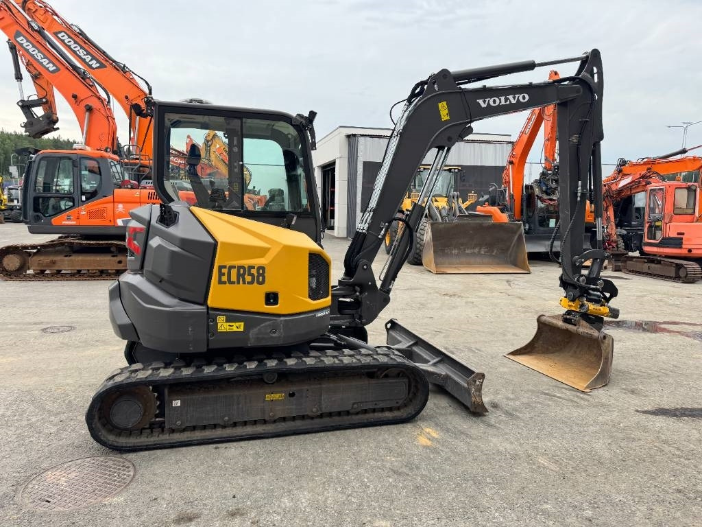 Mini excavator Volvo ECR58F PYÖRITTÄJÄLLÄ: picture 6