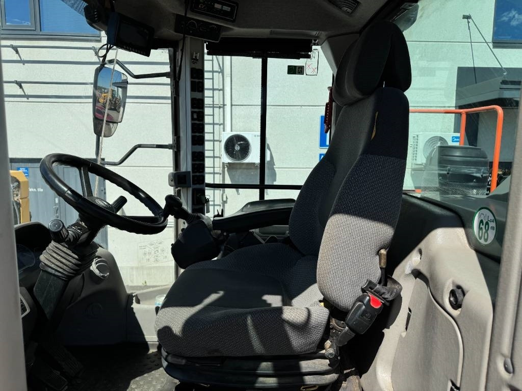 Volvo L 110 H - Wheel loader: picture 5 Volvo L 110 H - Wheel loader: picture 5