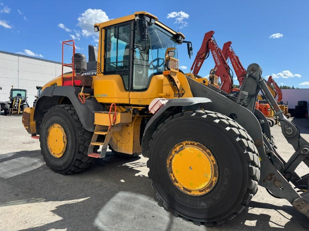 Volvo L 110 H - Wheel loader: picture 3 Volvo L 110 H - Wheel loader: picture 3