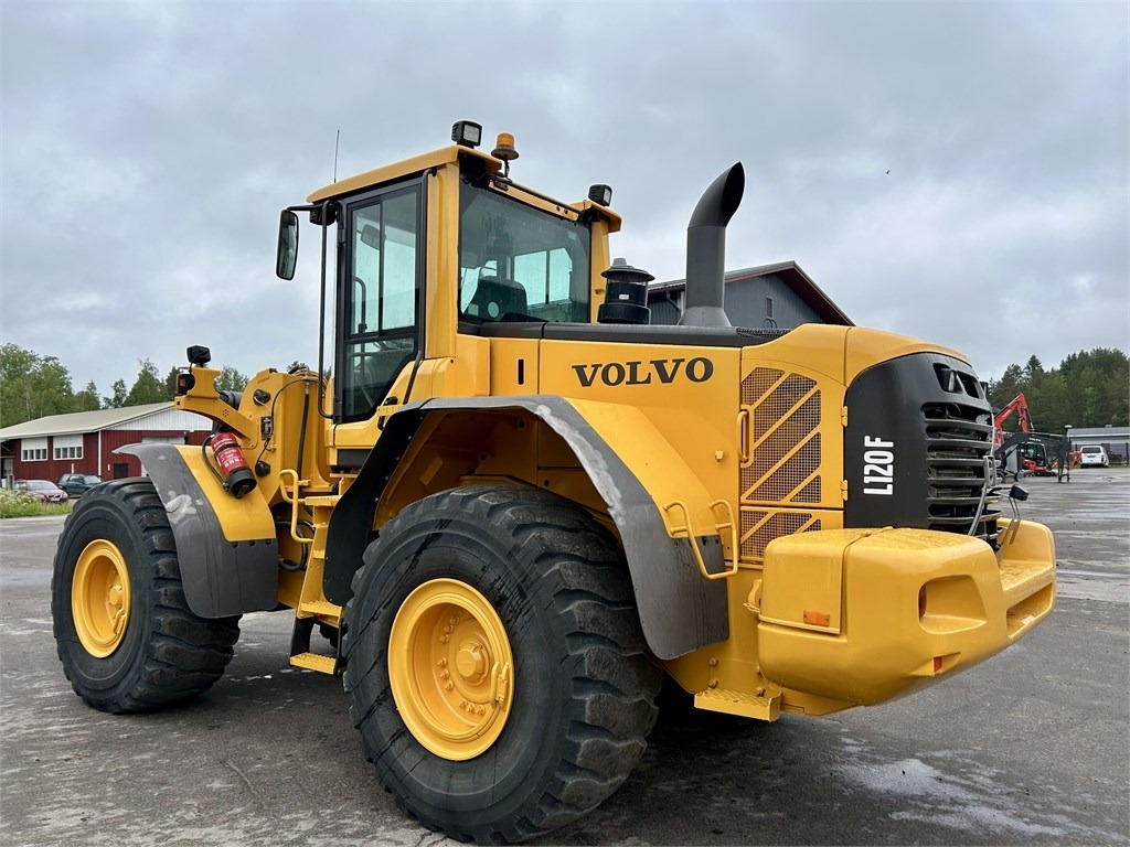 Volvo L120F VIPUOHJAUS - Wheel loader: picture 2 Volvo L120F VIPUOHJAUS - Wheel loader: picture 2