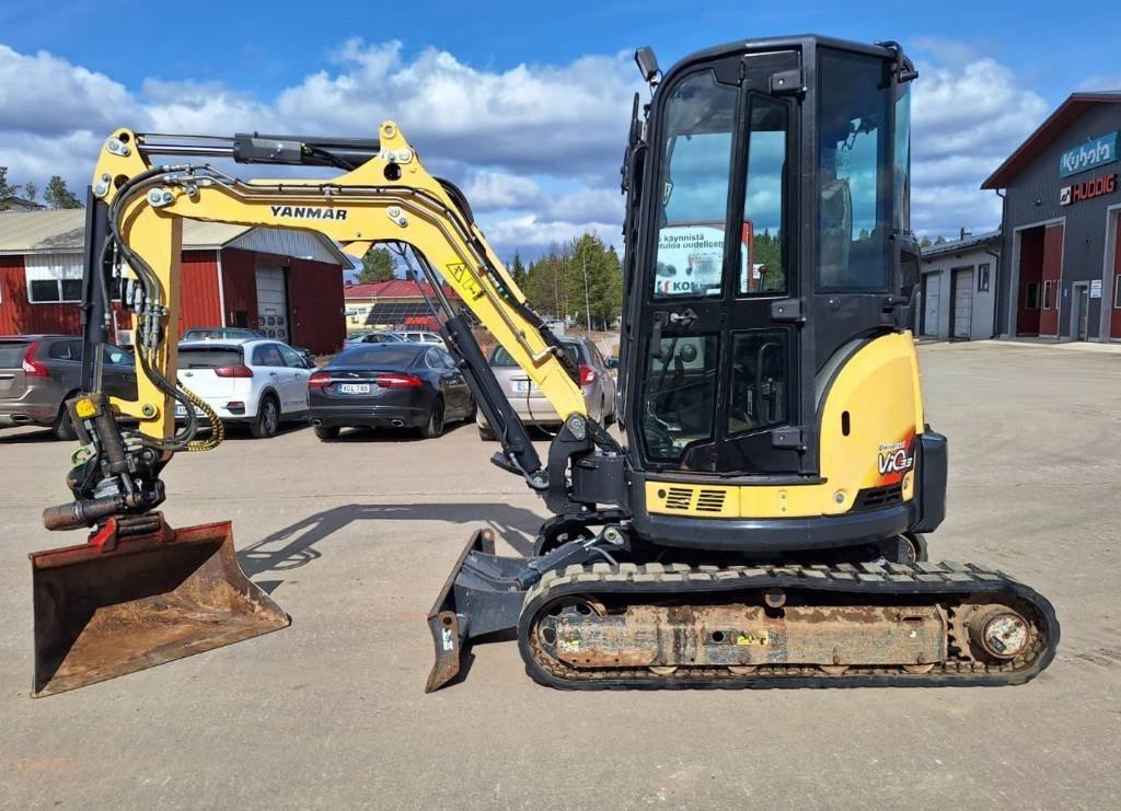 Yanmar ViO33-U PYÖRITTÄJÄLLÄ - Mini excavator: picture 1 Yanmar ViO33-U PYÖRITTÄJÄLLÄ - Mini excavator: picture 1