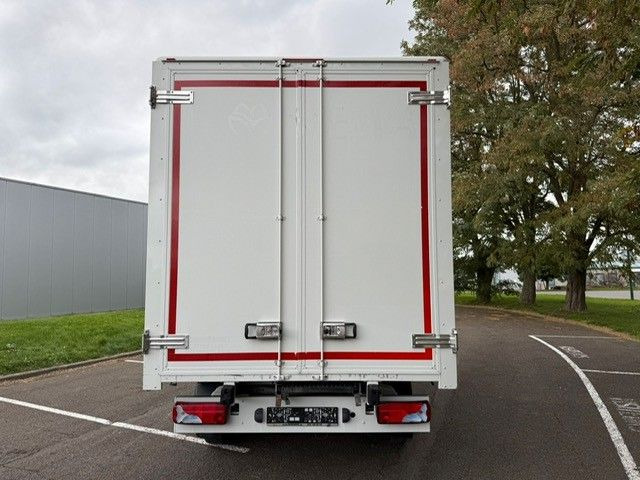 MAN TGE 3-140. Koffer 4.30m. Klima. Navi. Tempomat. - Box van: picture 4 MAN TGE 3-140. Koffer 4.30m. Klima. Navi. Tempomat. - Box van: picture 4