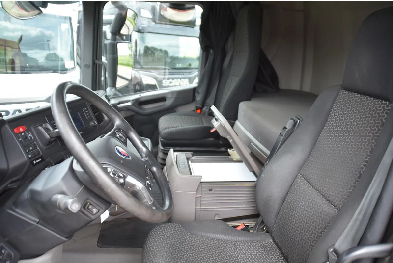 Scania R410 NGS 4x2NB XT - HYDRAULIC SYSTEM - FULL AIR - RETARDER - 478 TKM - ACC - PTO - MORE UNITS AVAILABLE - - Tractor unit: picture 5 Scania R410 NGS 4x2NB XT - HYDRAULIC SYSTEM - FULL AIR - RETARDER - 478 TKM - ACC - PTO - MORE UNITS AVAILABLE - - Tractor unit: picture 5