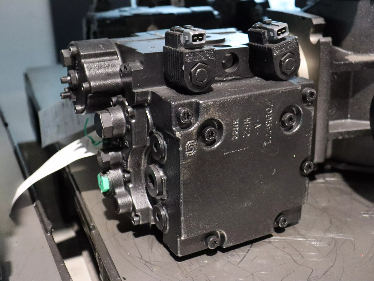 DANFOSS 42R28DF8NN53UDXAP1Z3434N61NNNNN - Hydraulic pump for Material handling equipment: picture 2 DANFOSS 42R28DF8NN53UDXAP1Z3434N61NNNNN - Hydraulic pump for Material handling equipment: picture 2