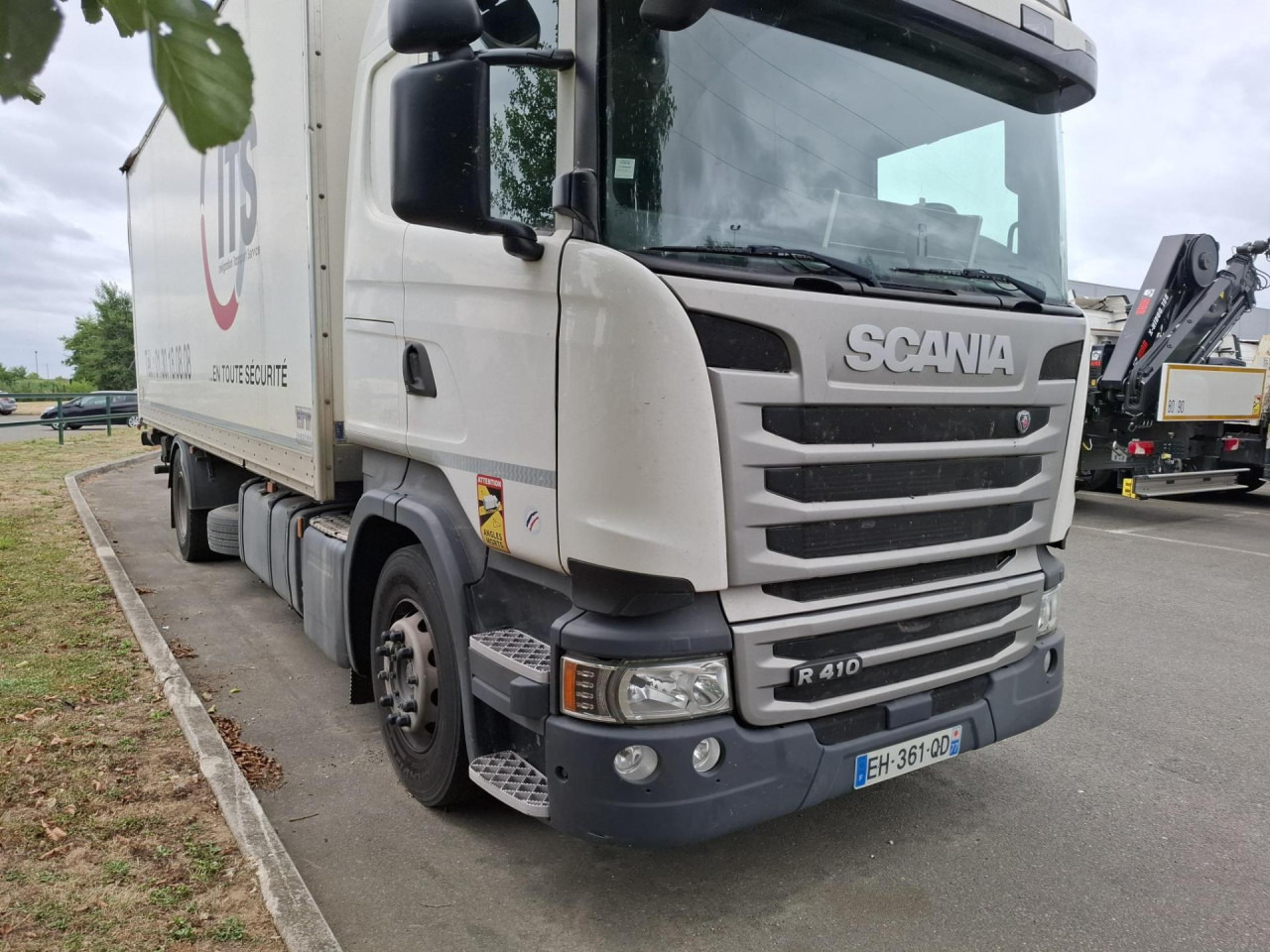 SCANIA SCANIA PORT FOURG HAYON 4 tonnes - Cab chassis truck: picture 5 SCANIA SCANIA PORT FOURG HAYON 4 tonnes - Cab chassis truck: picture 5