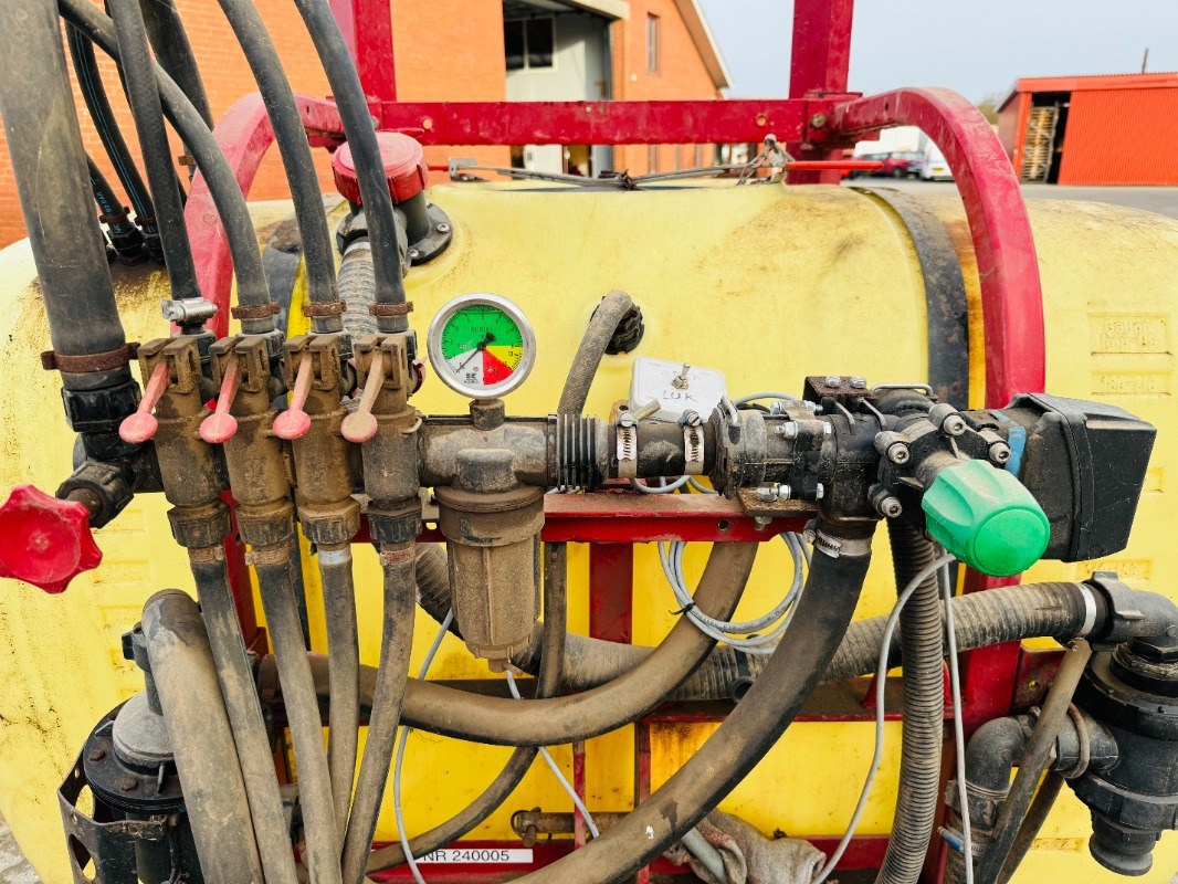 Kverneland UN-1350 - Harvester: picture 5 Kverneland UN-1350 - Harvester: picture 5