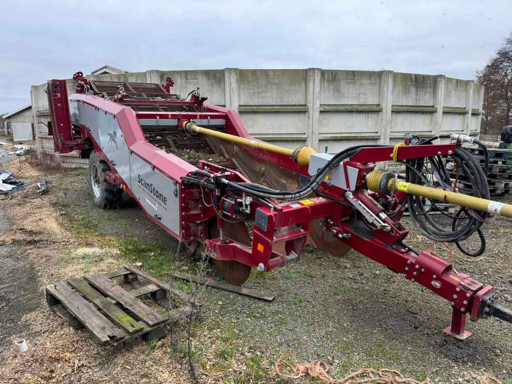 Scanstone 4215 WD - Potato harvester: picture 1 Scanstone 4215 WD - Potato harvester: picture 1