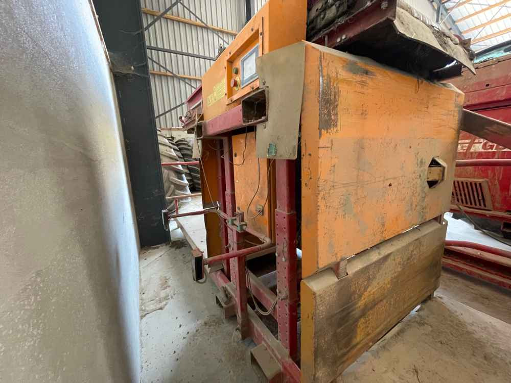 Miedema remplisseur de caisse - Storage equipment: picture 2 Miedema remplisseur de caisse - Storage equipment: picture 2