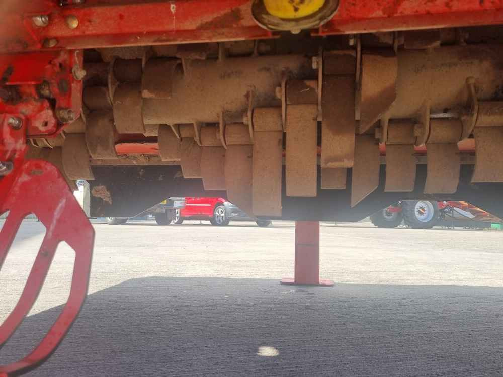 Grimme Grimme HT 200 Front Mounted Self-Propelled Topper - Harvester: picture 5 Grimme Grimme HT 200 Front Mounted Self-Propelled Topper - Harvester: picture 5