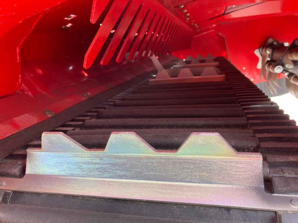 Grimme Grimme HT 210 Front Mounted Self-Propelled Topper - Harvester: picture 5 Grimme Grimme HT 210 Front Mounted Self-Propelled Topper - Harvester: picture 5