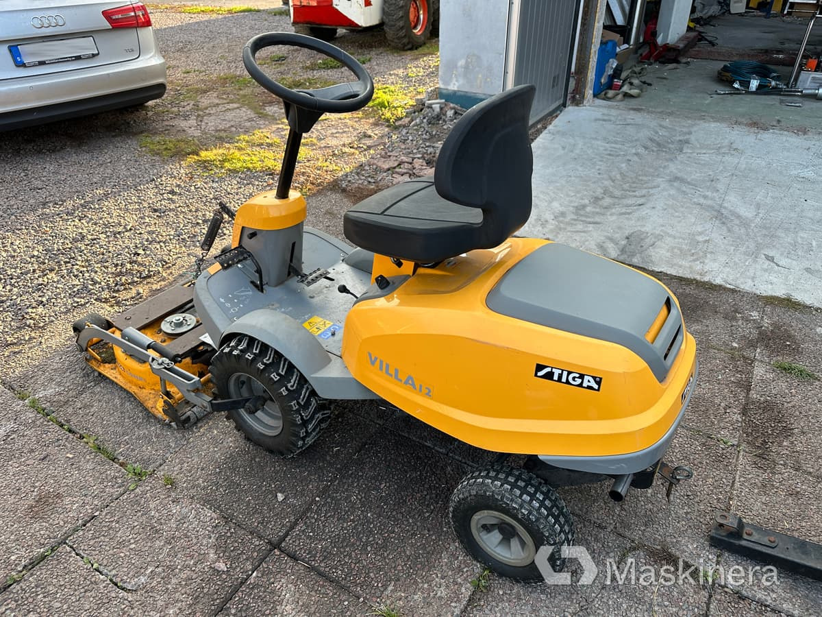 Åkgräsklippare Stiga Villa 12 med tillbehör - Garden mower: picture 3 Åkgräsklippare Stiga Villa 12 med tillbehör - Garden mower: picture 3