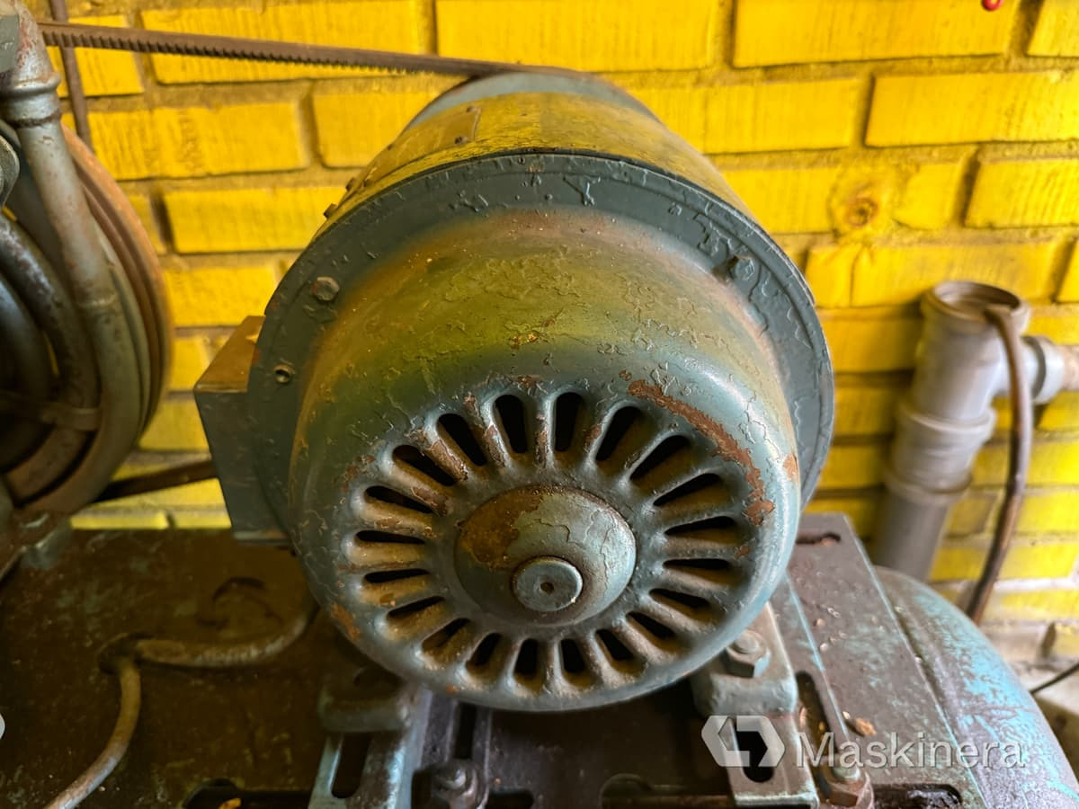 Atlas Diesel AD 304 Luftbehållare / Kompressor Atlas Diesel (Rep. objekt) - Air compressor: picture 5 Atlas Diesel AD 304 Luftbehållare / Kompressor Atlas Diesel (Rep. objekt) - Air compressor: picture 5
