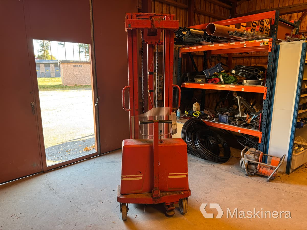 BT, BTSV10008/ 4 Handstaplare elektrisk BT - Stacker: picture 5 BT, BTSV10008/ 4 Handstaplare elektrisk BT - Stacker: picture 5
