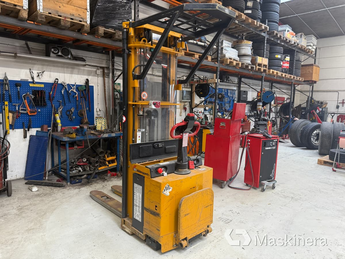 BV S12i - FFTL Ståstaplare BV S12i - Stacker: picture 1 BV S12i - FFTL Ståstaplare BV S12i - Stacker: picture 1