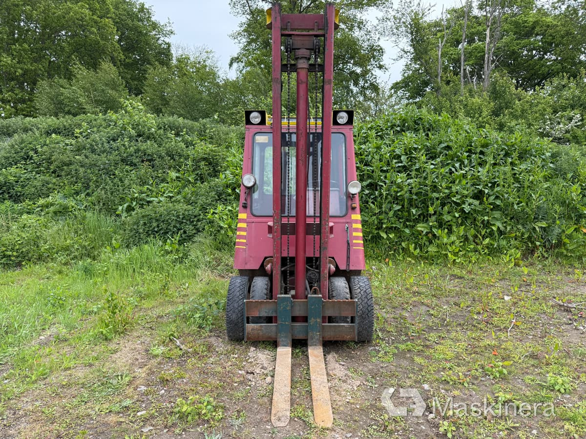 Gaffeltruck Stockamöllan 2050 (Reparationsobjekt) - Diesel forklift: picture 2 Gaffeltruck Stockamöllan 2050 (Reparationsobjekt) - Diesel forklift: picture 2
