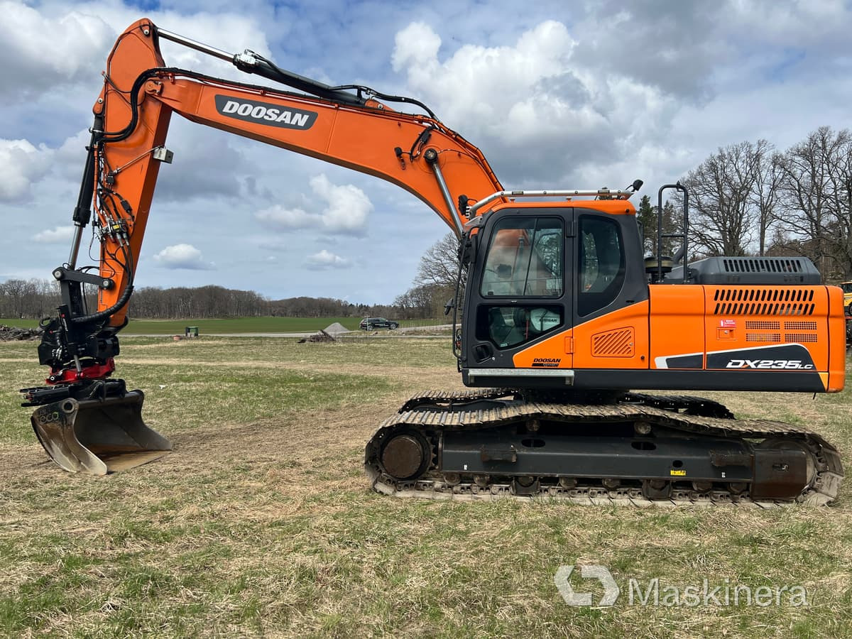 Grävmaskin Doosan DX235NLC-5 med grävsystem - Crawler excavator: picture 2 Grävmaskin Doosan DX235NLC-5 med grävsystem - Crawler excavator: picture 2