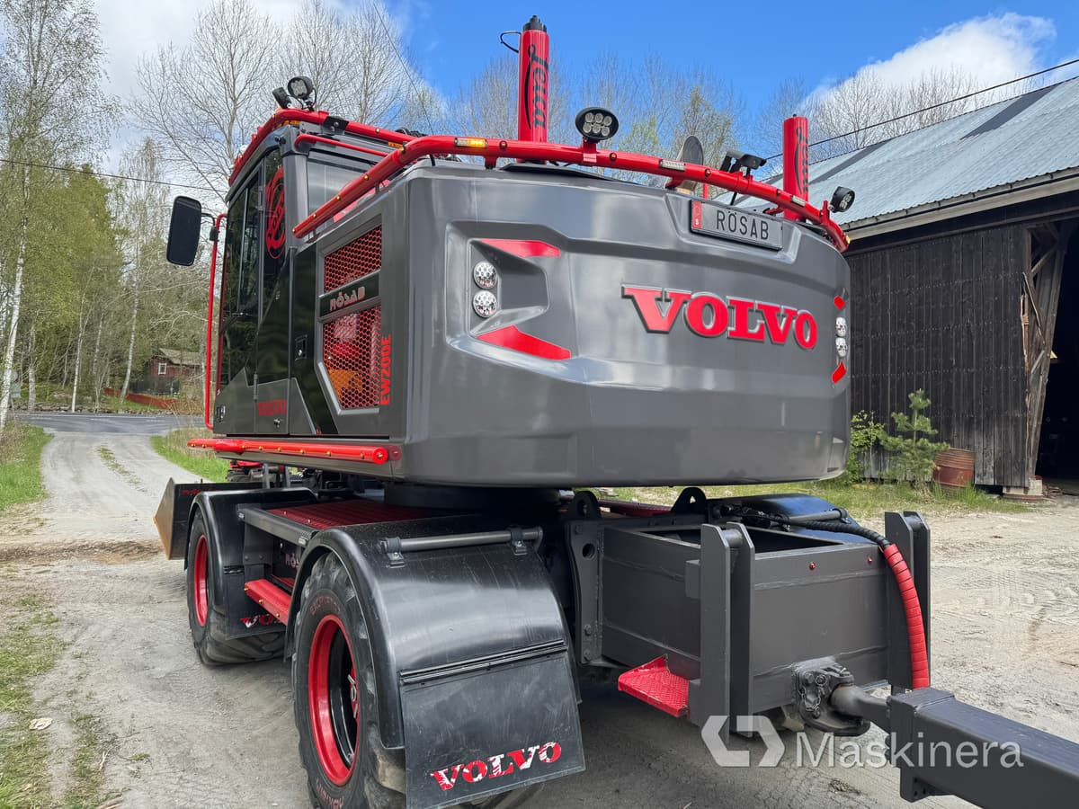 Crawler excavator Hjulgrävare Volvo EW160E med kärra: picture 8