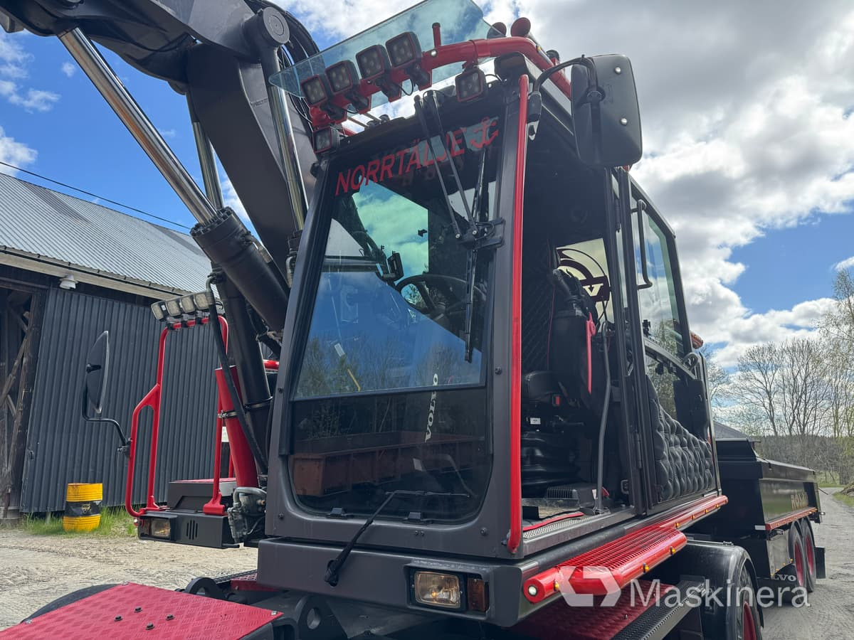 Crawler excavator Hjulgrävare Volvo EW160E med kärra: picture 34