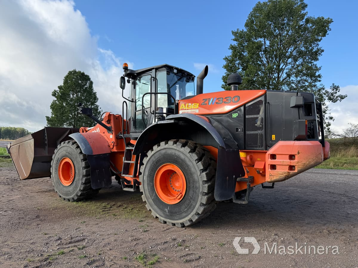 Hjullastare Hitachi ZW330-5B - Wheel loader: picture 3 Hjullastare Hitachi ZW330-5B - Wheel loader: picture 3