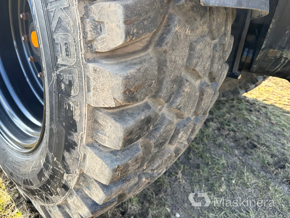 Backhoe loader Lännen 8800 M Grävlastare Lännen 8800M: picture 14 Backhoe loader Lännen 8800 M Grävlastare Lännen 8800M: picture 14