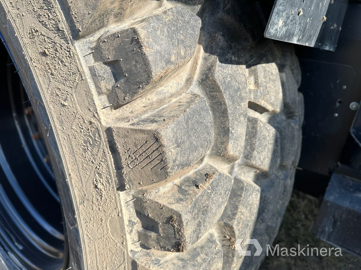 Backhoe loader Lännen 8800 M Grävlastare Lännen 8800M: picture 47 Backhoe loader Lännen 8800 M Grävlastare Lännen 8800M: picture 47